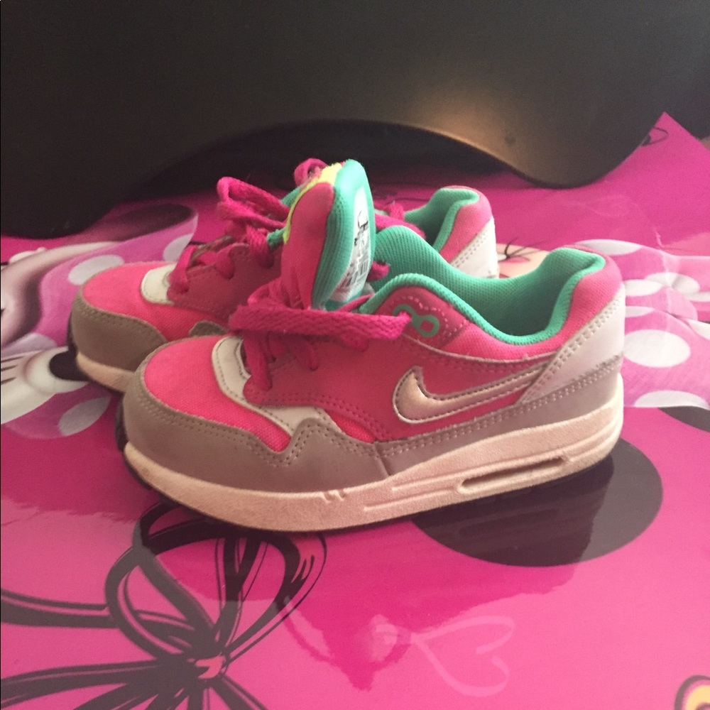 Toddler girls Nike Air Max